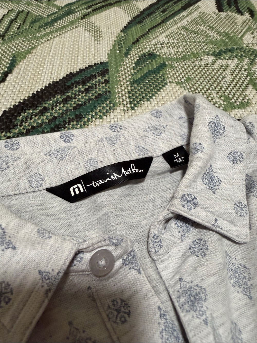 Travis Mathew’s Polo Shirt Golf White/Light Blue Printed Polo Medium - Picture 3 of 5